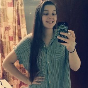 Meet your Posher, Hailey